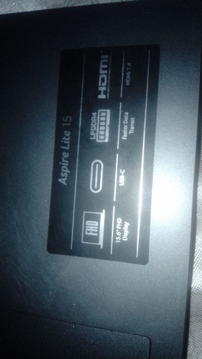 Acer noutbuki yangi.dakument karobkasiyam bor.