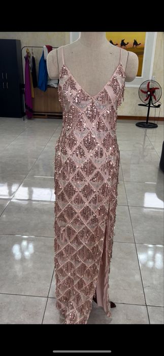 Платье вечернее