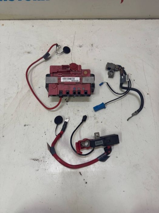 Modul baterie capsa pirotehnică borna plus baterie minus start stop