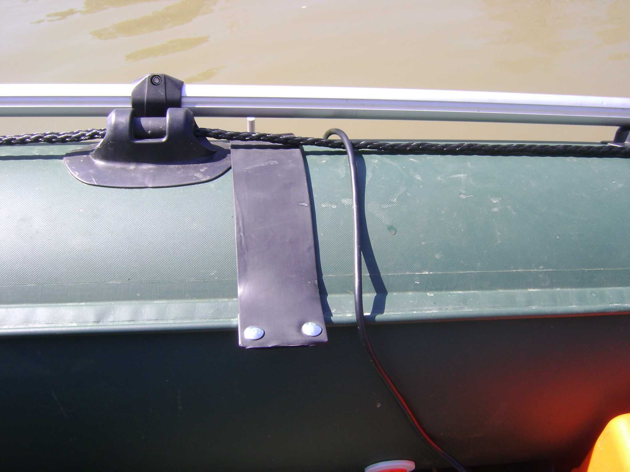 Suport sonda sonar barca pneumatica