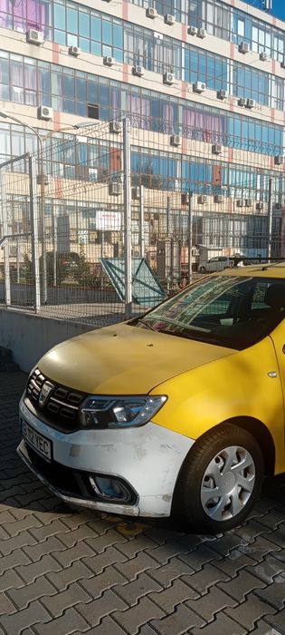 Vând Dacia logan