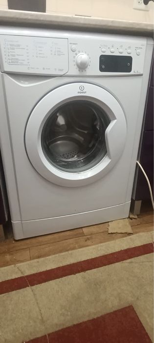 Продам стиральную машинку
