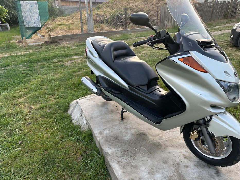 Vând scuter yamaha majesty 250 din 2004
