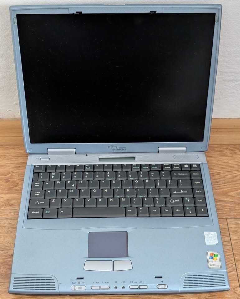 Fujitsu Amilo D (Pentium III) defect, 80 lei
