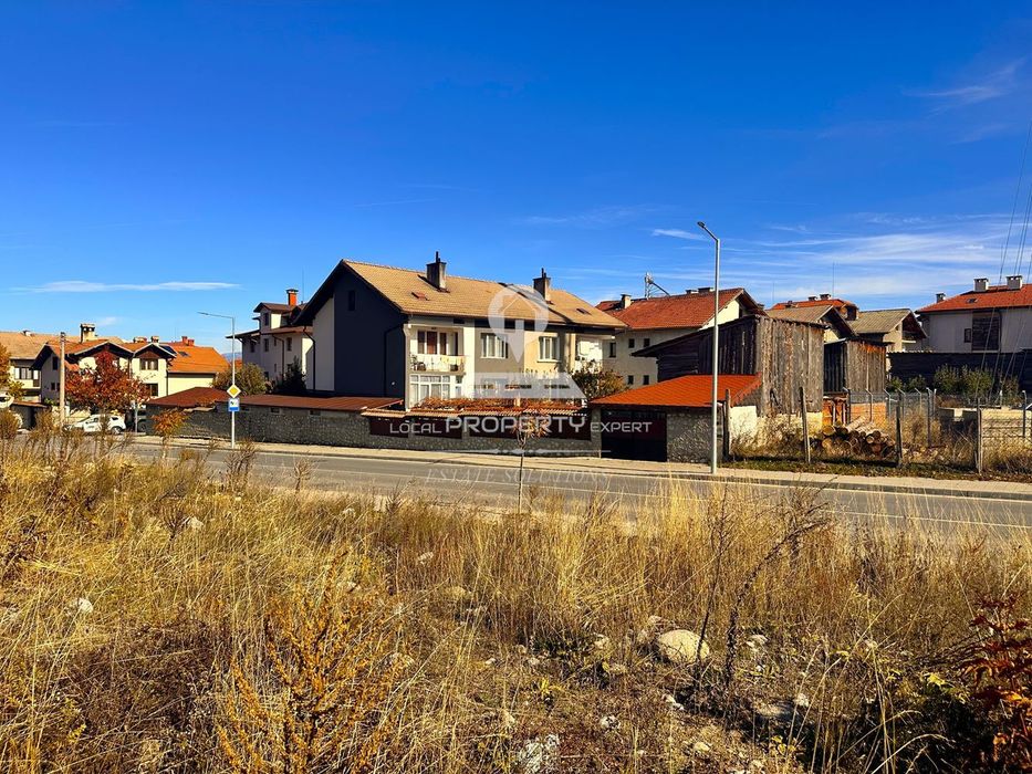 Парцел в Благоевград, област-гр.Банско площ 1442 цена 200000