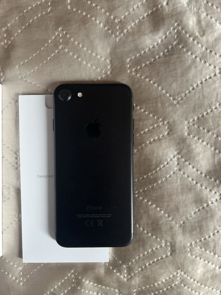 Iphone 7 64GB 80% на батерията