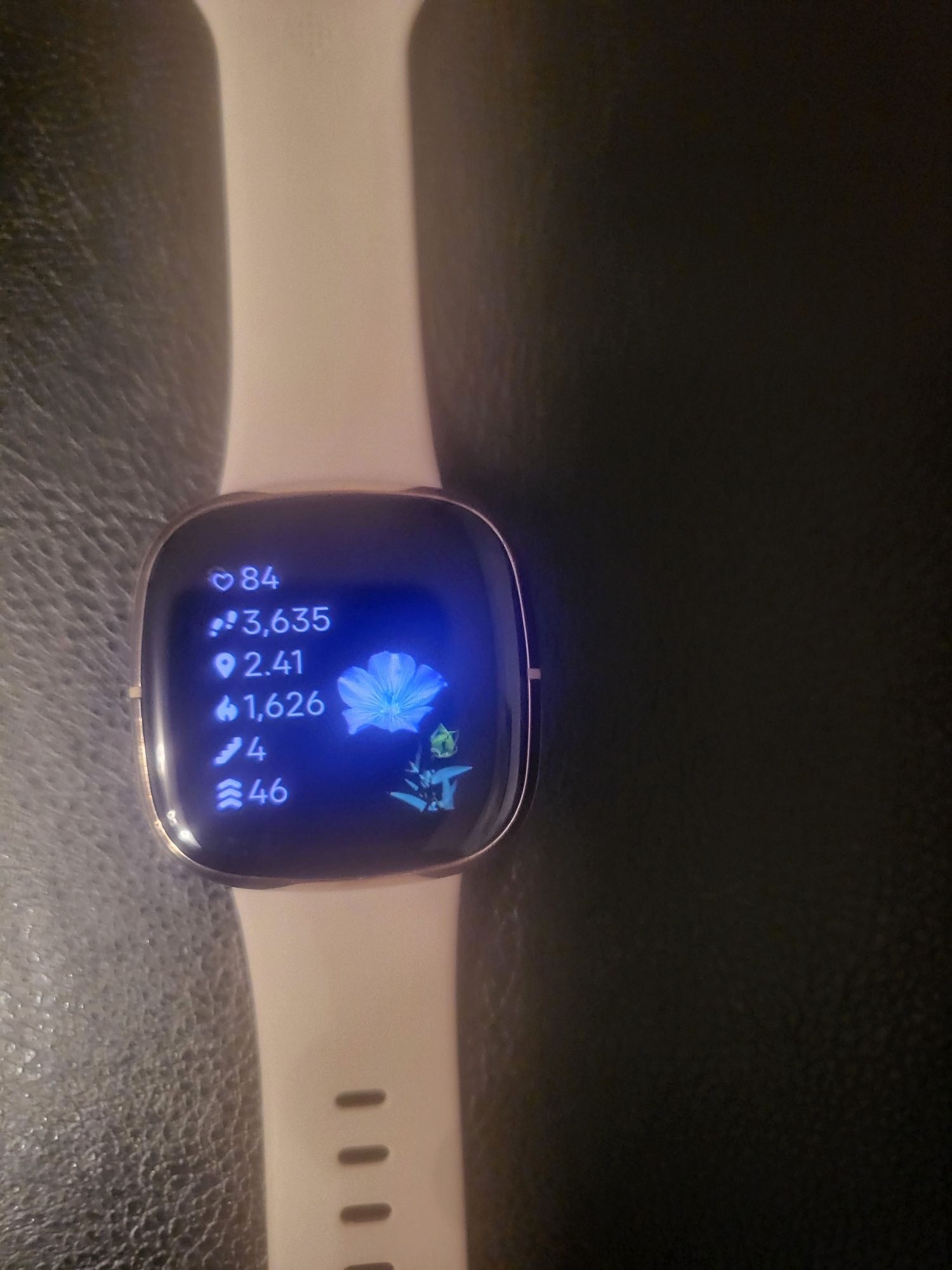 Смарт часовник Fitbit sens