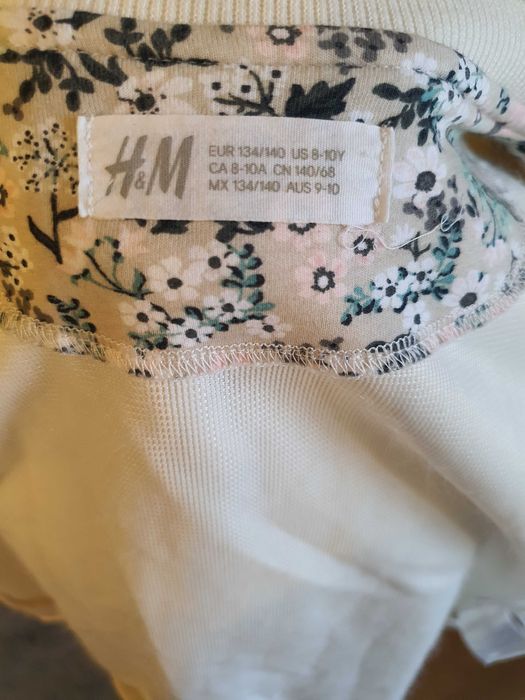 Haina alba din blana fete varsta 8-10 ani