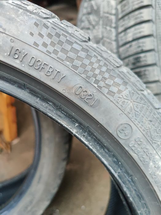 Гуми спорт пакет 255/35/19 и 225/40/19 Continental