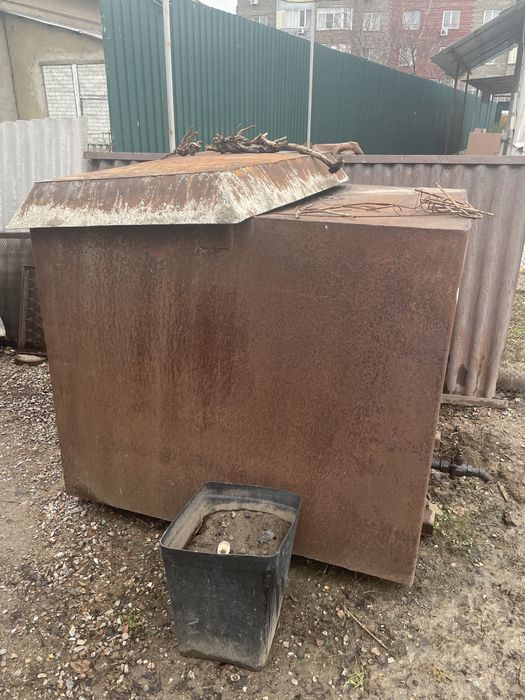 Емкость под ГСМ.