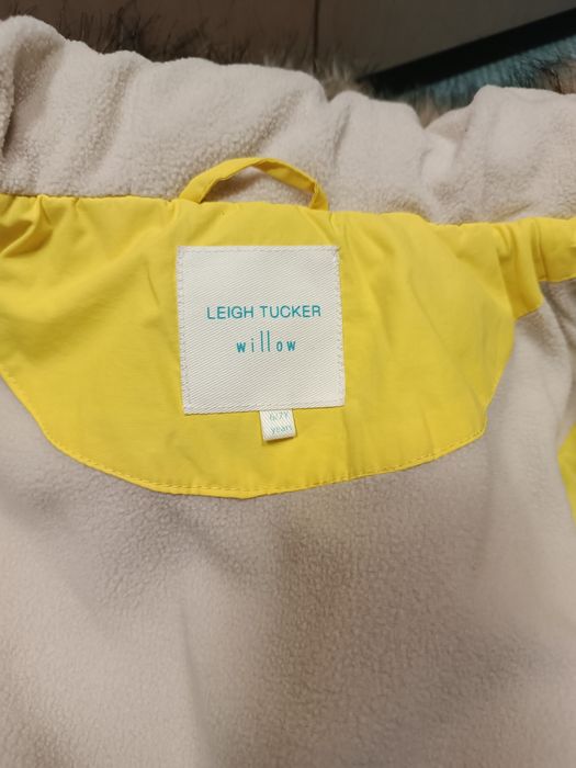 Vând geaca parca galbena 6-7 ani