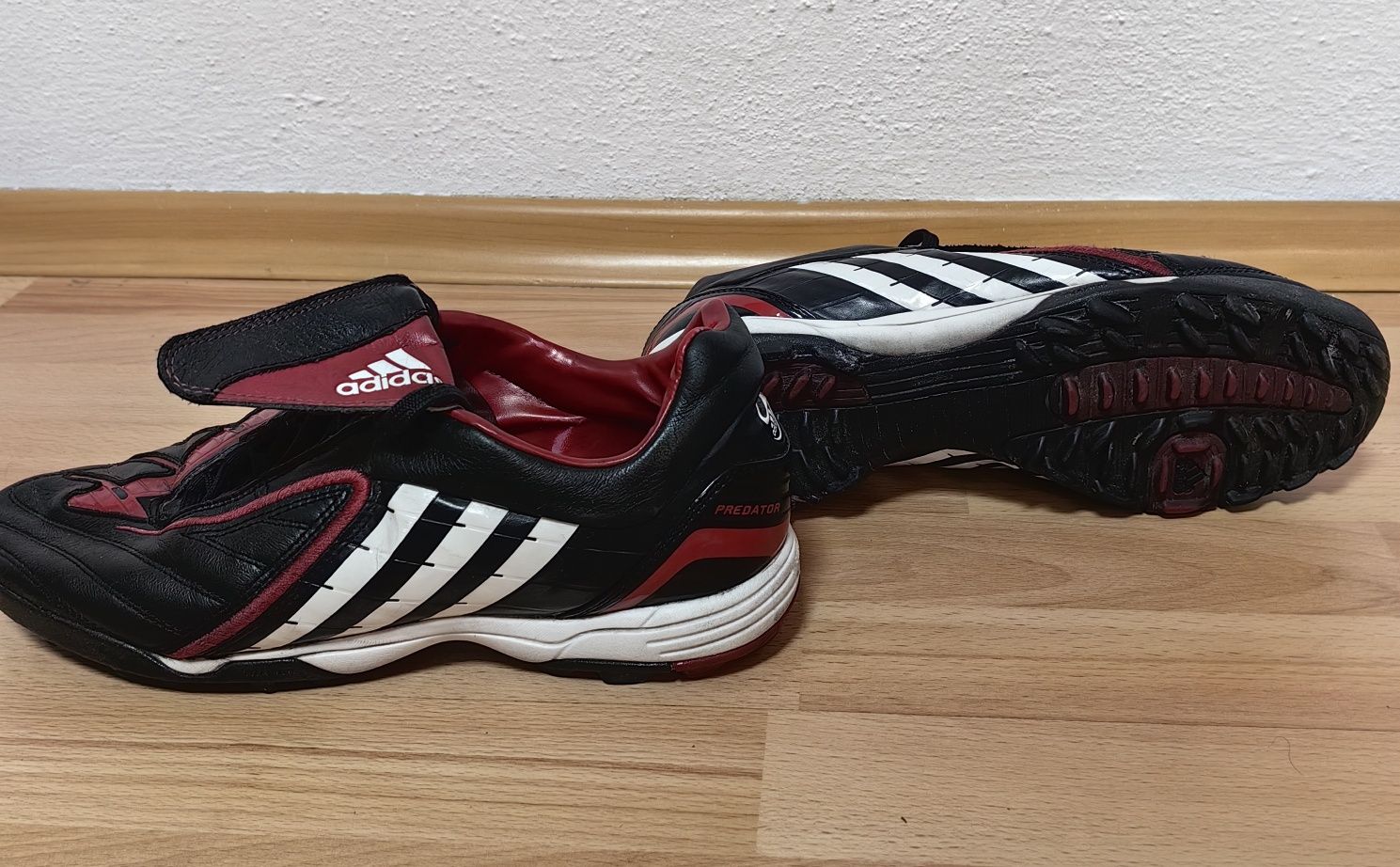 Футболни кожени обувки Adidas