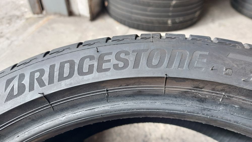 Летни гуми 235/40/19 Bridgestone Turanza T005 2 броя