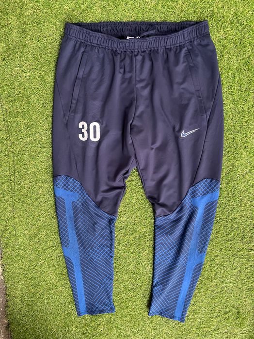 Мъжко долнище : Nike DRI-FIT Slim Fit XL