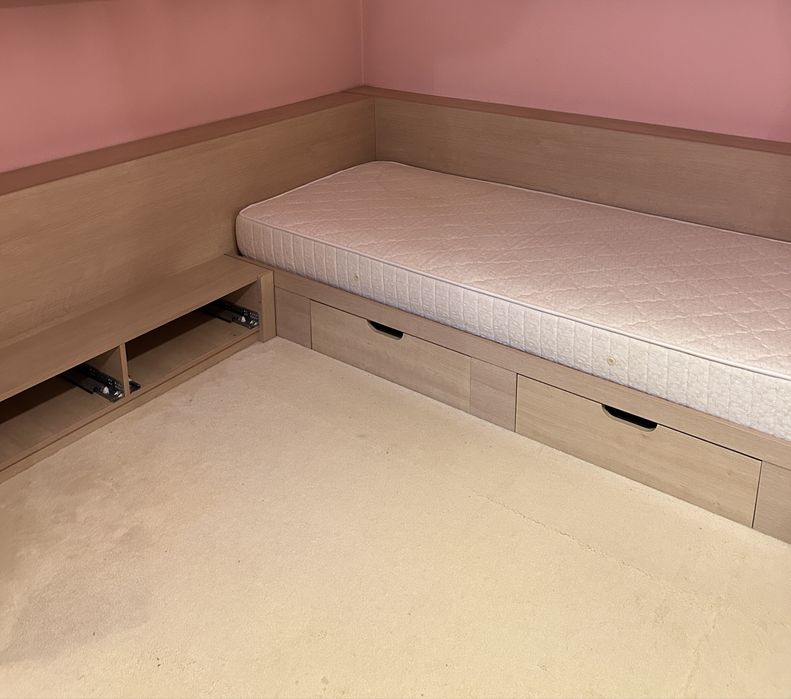 Pat o persoană 90x200 cm cu saltea și sertare – complet