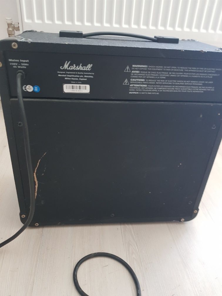 Vand amplificator Marshall MG 15dfx