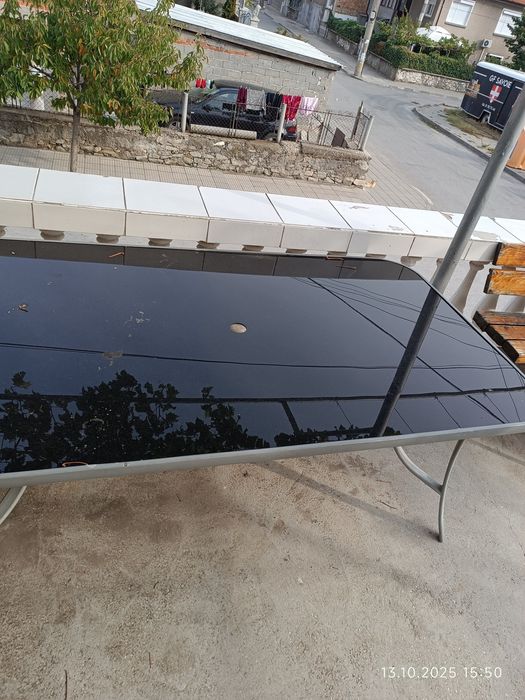 Голяма градинска маса