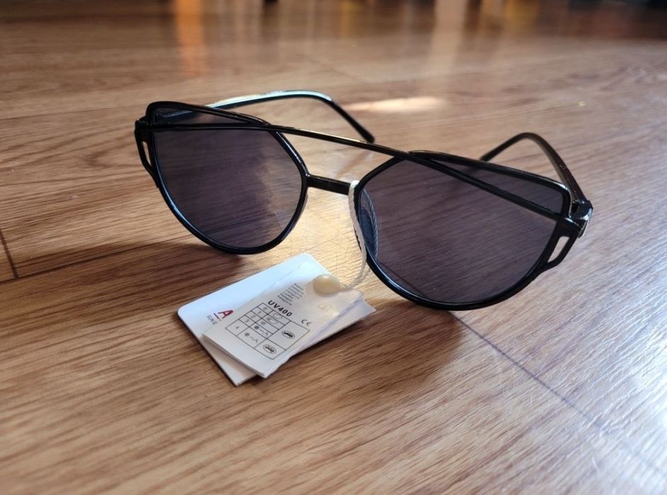 Сонцезащитные женские очки