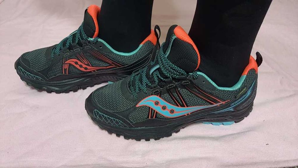Adidasi alergare SAUCONY Excursion  TR10 Goretex marimea 40