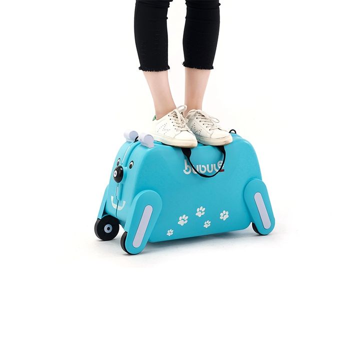 Чемодан детский продается