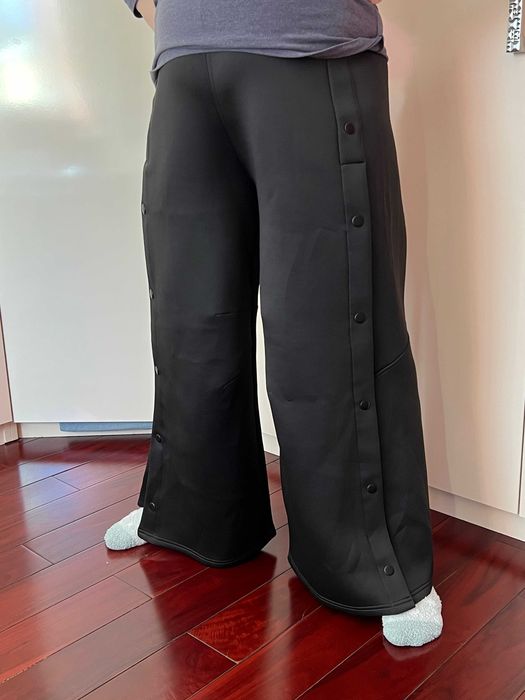 Намаление. Нов дебел широк панталон BENETTON. Размер М и повече.