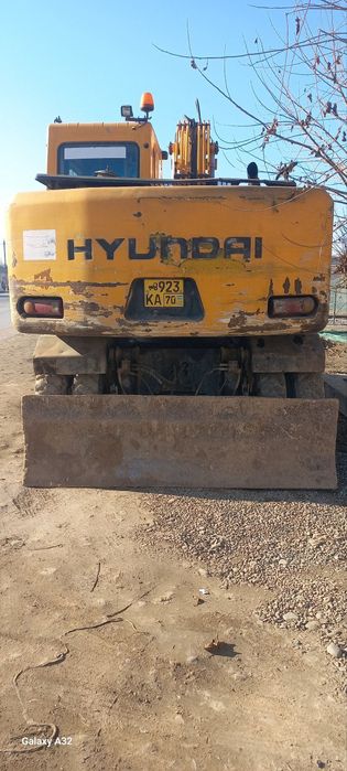 Hyundai 1400 srochna sotiladi