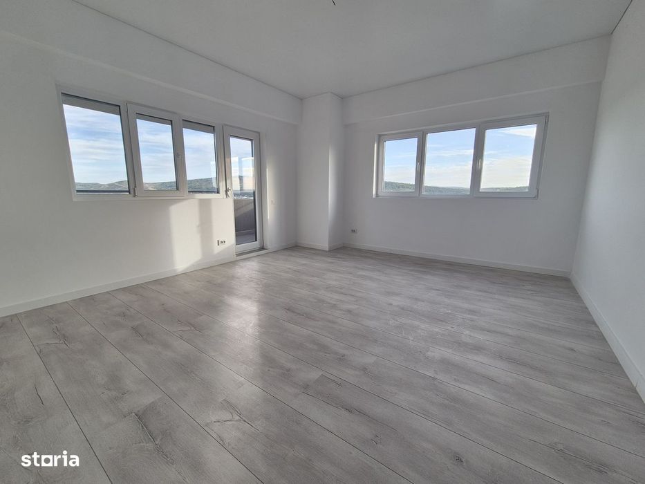 Apartament 3 camere, 2 bai, 83 mp, DECOMANDAT, BLOC NOU, Tatarasi