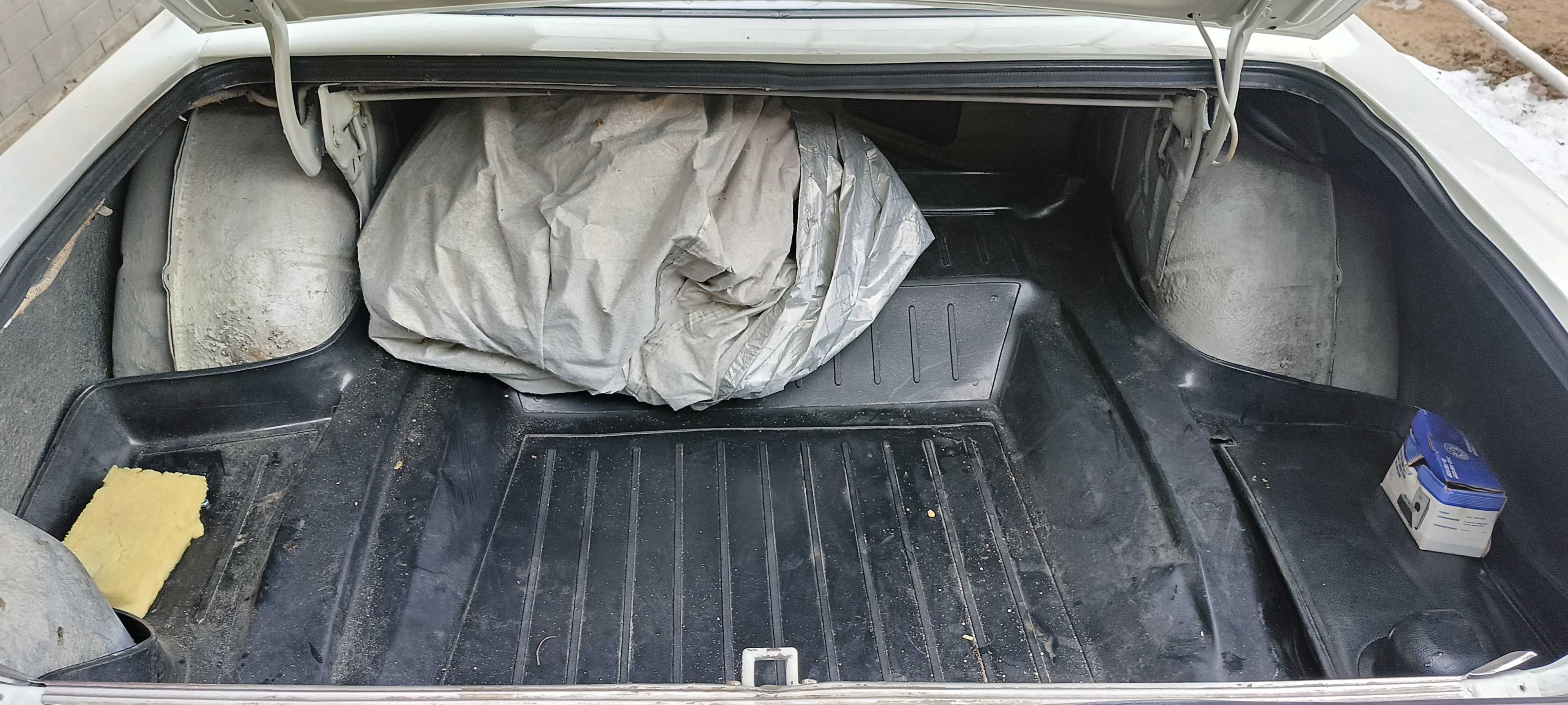 Sotiladi VOLGA GAZ  31029