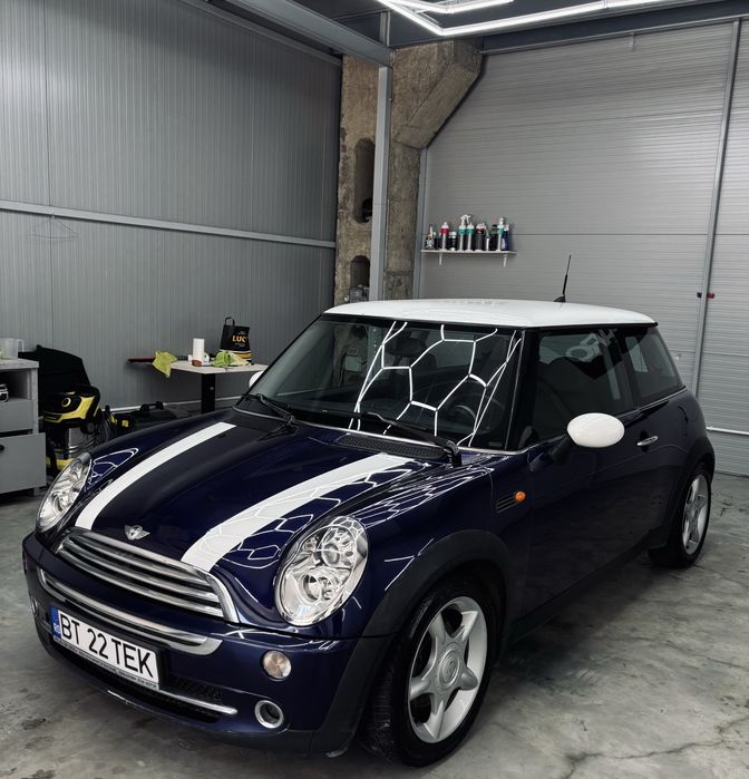 MINI COOPER 1.6 benzina 2004 clima stare foarte buna