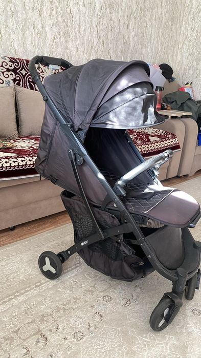 Продам прогулочную коляску МSTAR