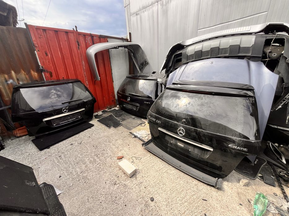 Пета врата Mercedes ML - W164 / Заден капак