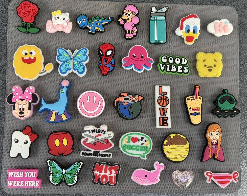 LIVREZ PRIN OLX !!Noutati/Jibbits/accesorii crocsi