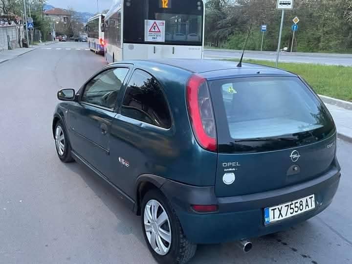 Опел Корса  1.0 бензин