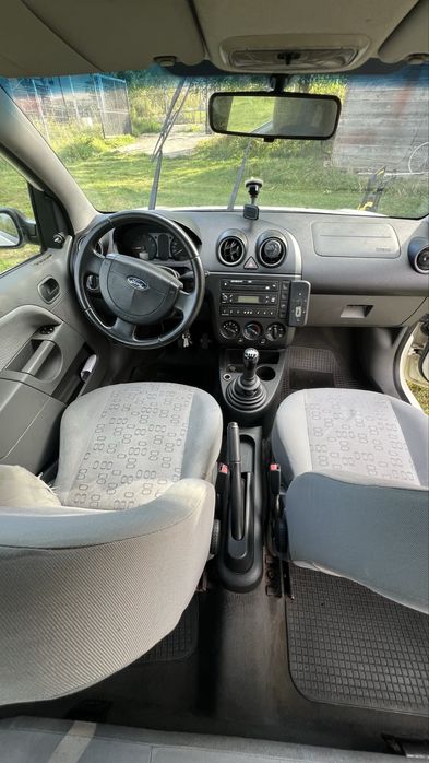 Ford Fiesta 2002 1.4 masina ieftina
