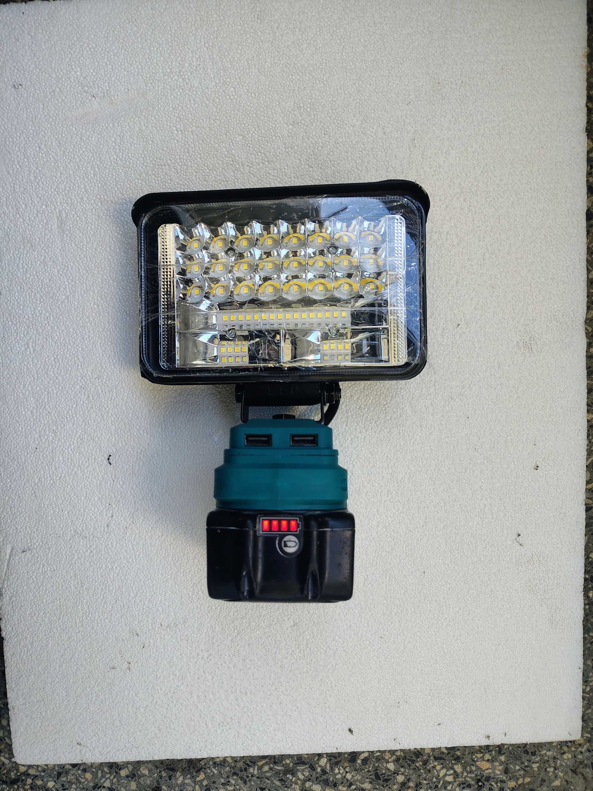 LED прожектор фенер за батерия Bosch,Makita,Dewalt 18v