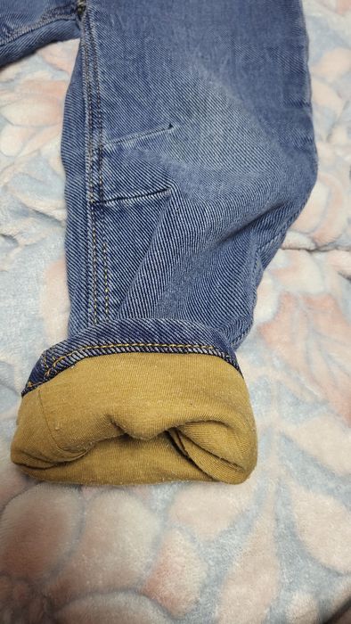 Jeansi Zara marimea 104, dublați.