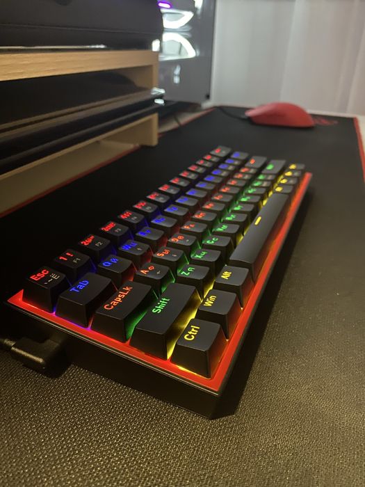 Продам игровую механическую клавиатуру