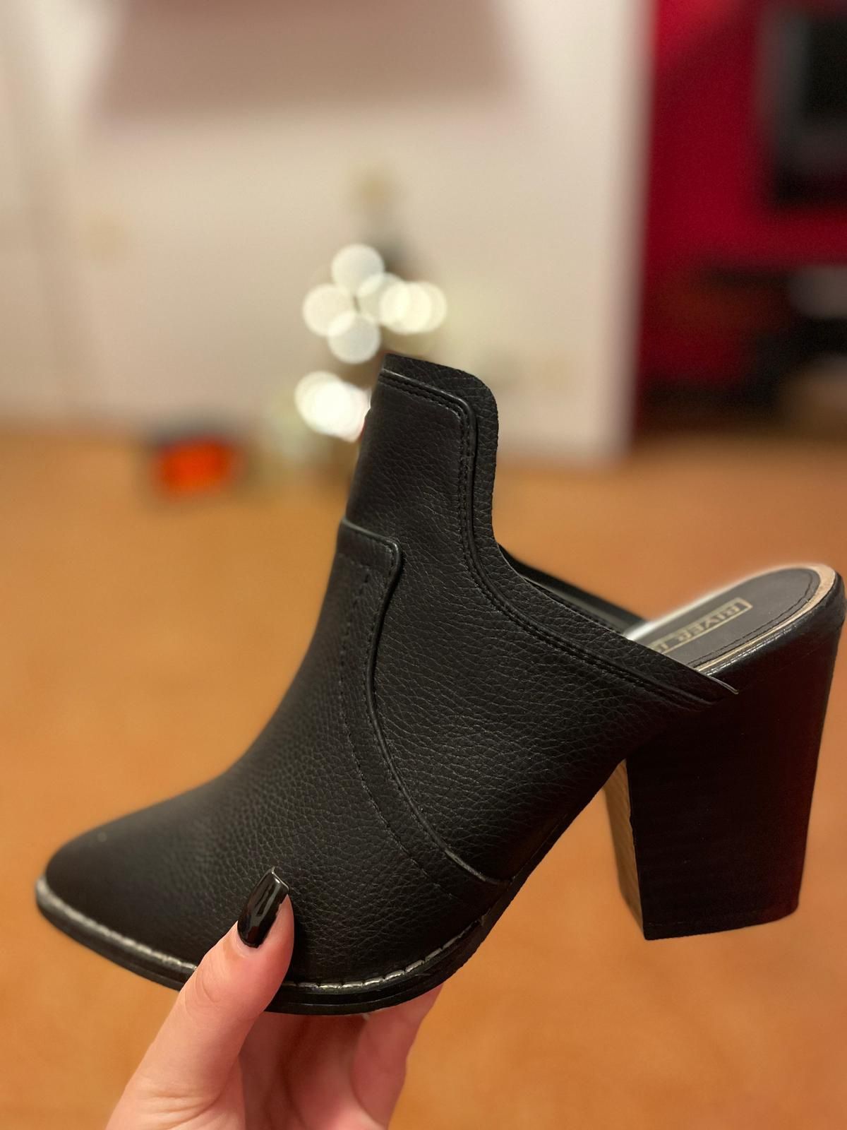 Botine/saboti de dama River Island de pe ASOS