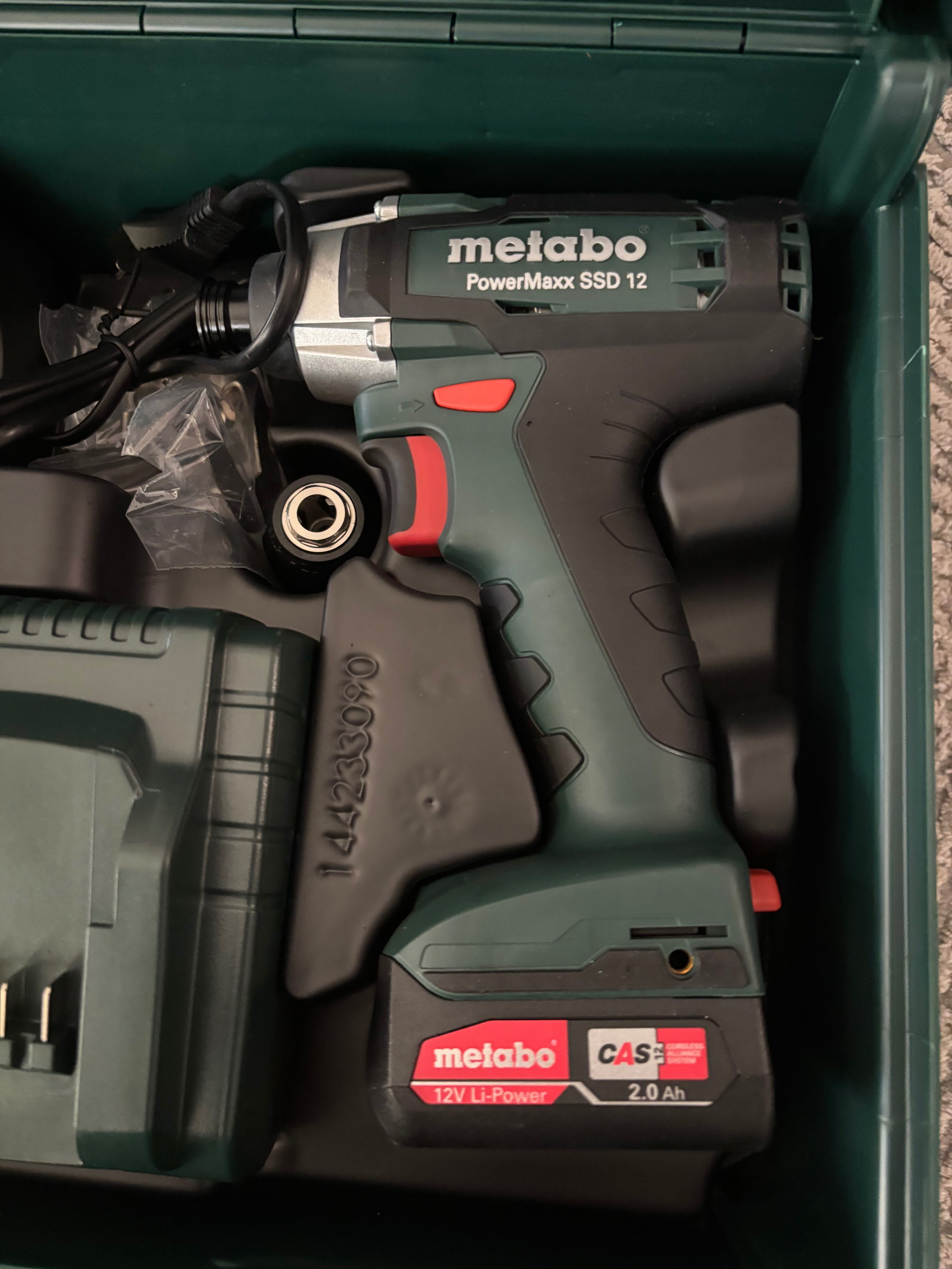 Акумулаторни винтоверт и гайковерт Metabo Combo Set 2.7.1 комплект.