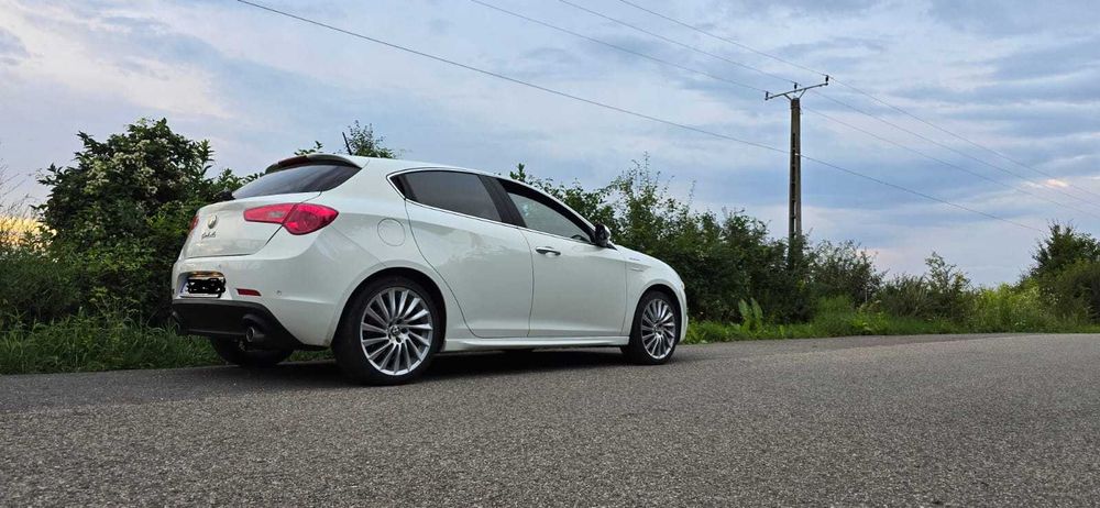 Alfa Romeo Giulietta 2.0 JTDM 170 CP – Pachet Bose – 2013