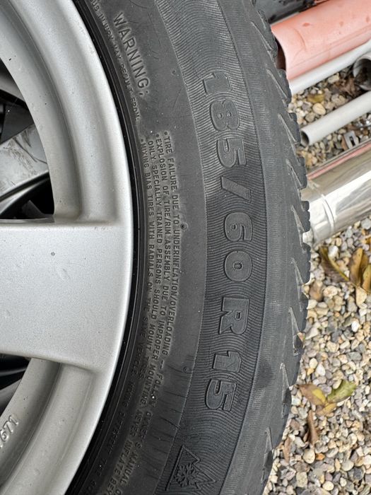 Зимни гуми Michelin с джанти 185/60 R15