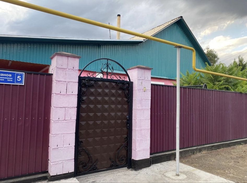 Продам дом  с большим  участком