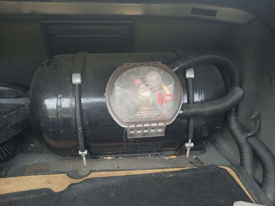 Газов инжекцион + бутилка и пълначка