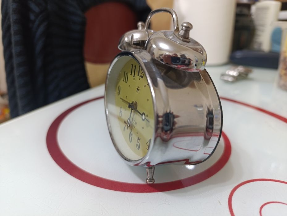 Ceas deșteptător Shanghai China.