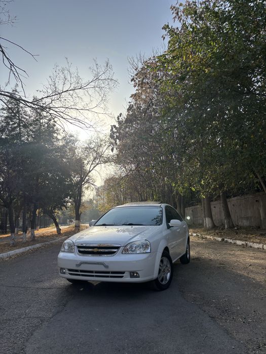 1кол хайдалган Лассети сотилади 1,8 битта жойида петно бор