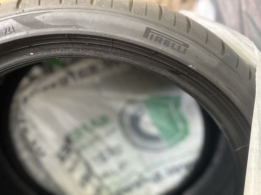 Pirelli 4 cauciucuri de vara ca noi 235/35/19