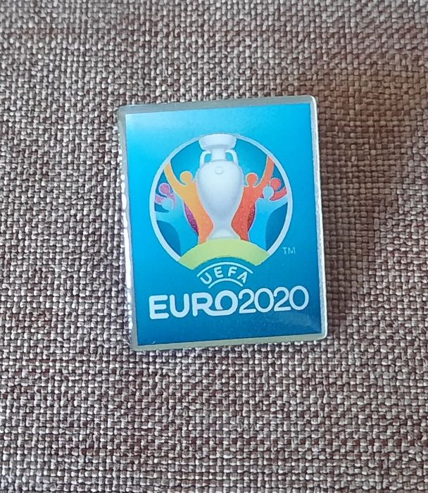 Insigna UEFA EURO 2020 nou nouta