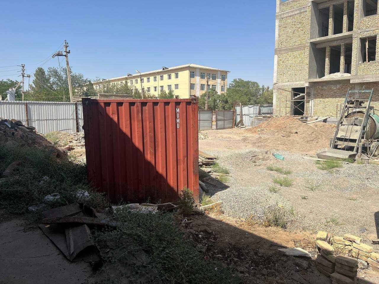 G`uzor tumanida kinoteatr binosi bo`lib to`lash sharti bilan sotiladi