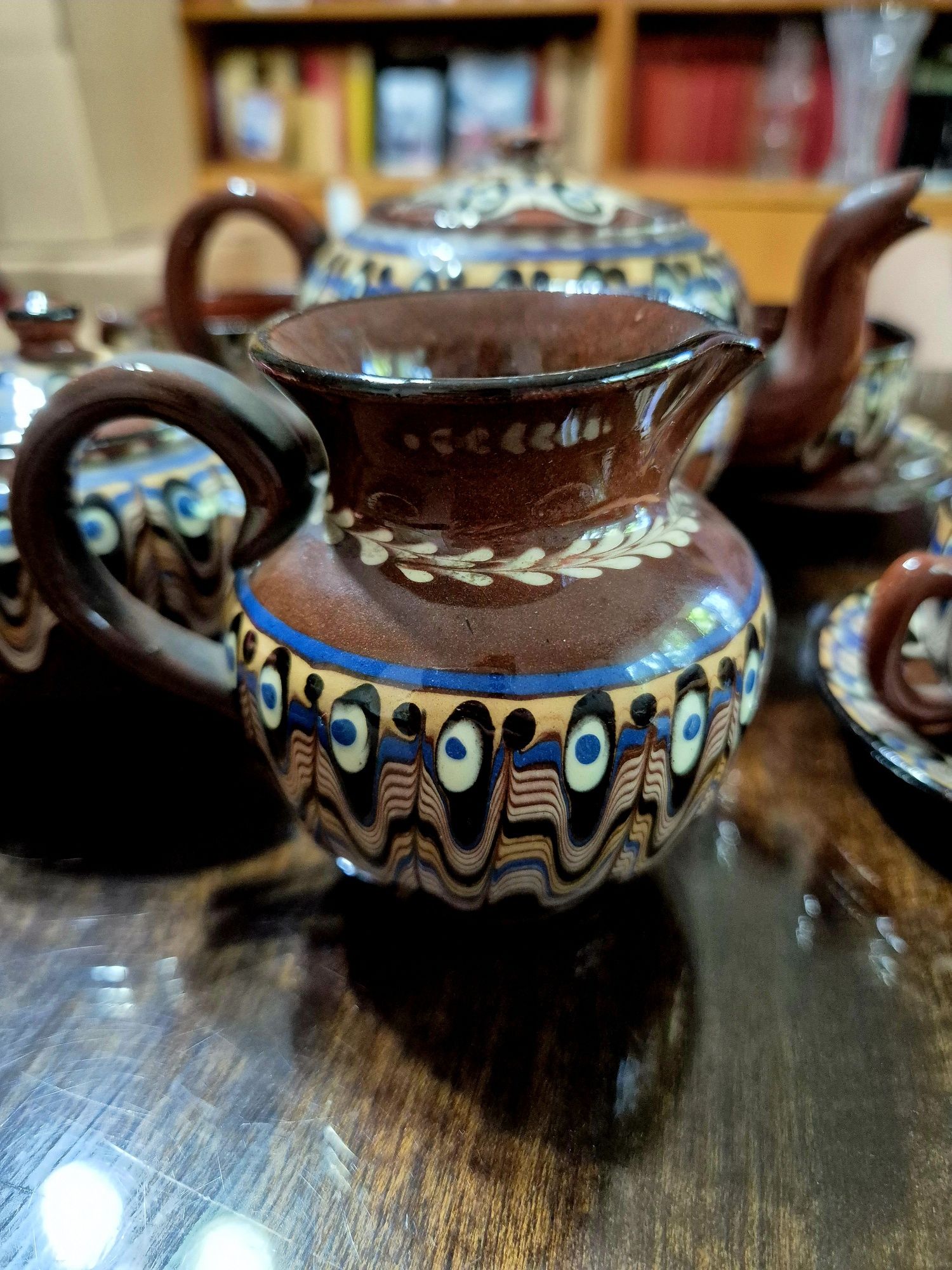 Керамичен сервиз за кафе