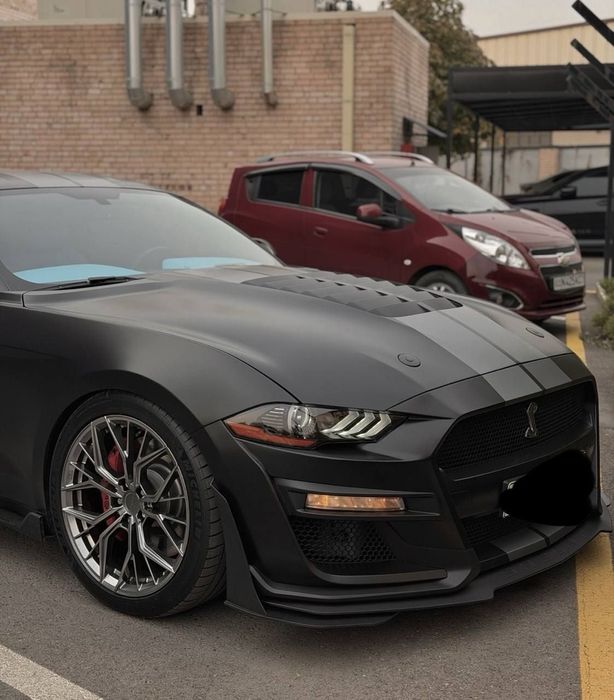 Ford mustang продается